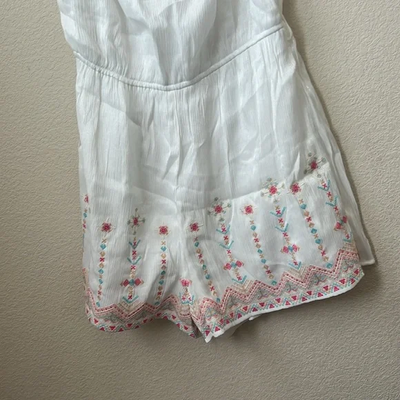 NWOT South of the border romper with pockets! - Picture 3 of 6